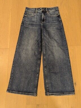 Classic Wide Leg Cropped Jeans